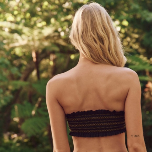 THE GREAT. The Smocked Bandeau - Picture 6 of 8